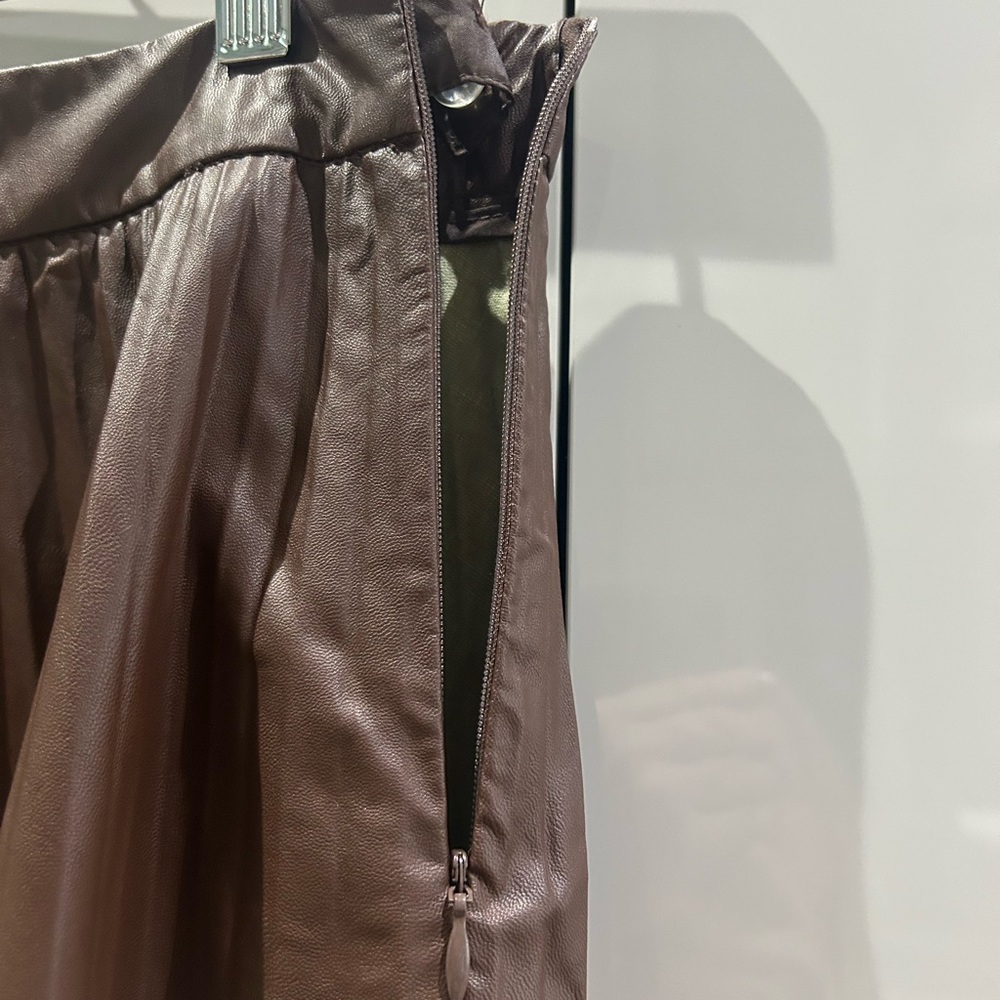 Maison Cinqcent Pleated Faux Leather Skirt - Picture 3 of 8